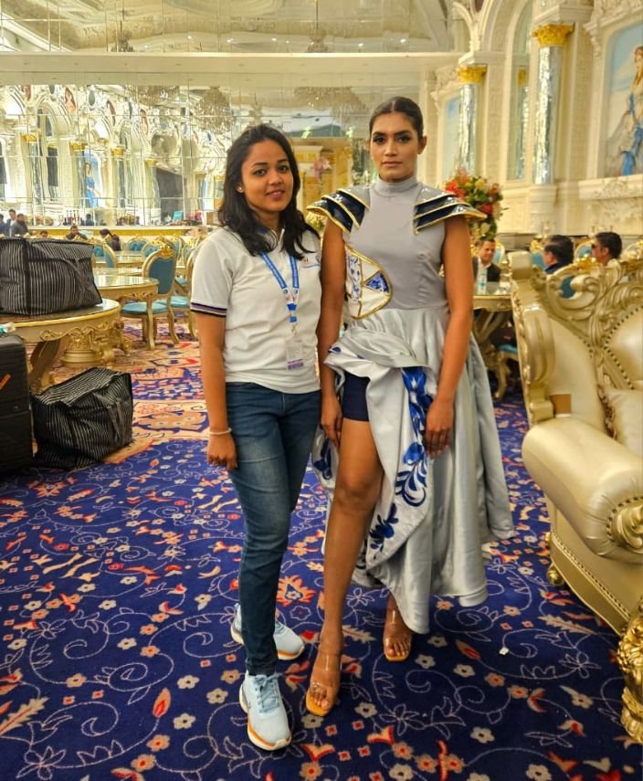 fashion show in wisdom college